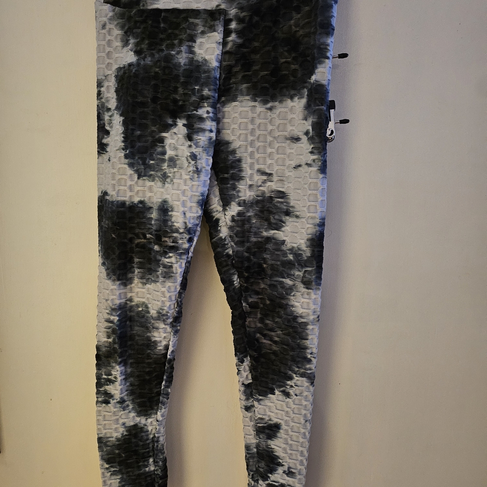 Active USA Black and White Textured Leggings